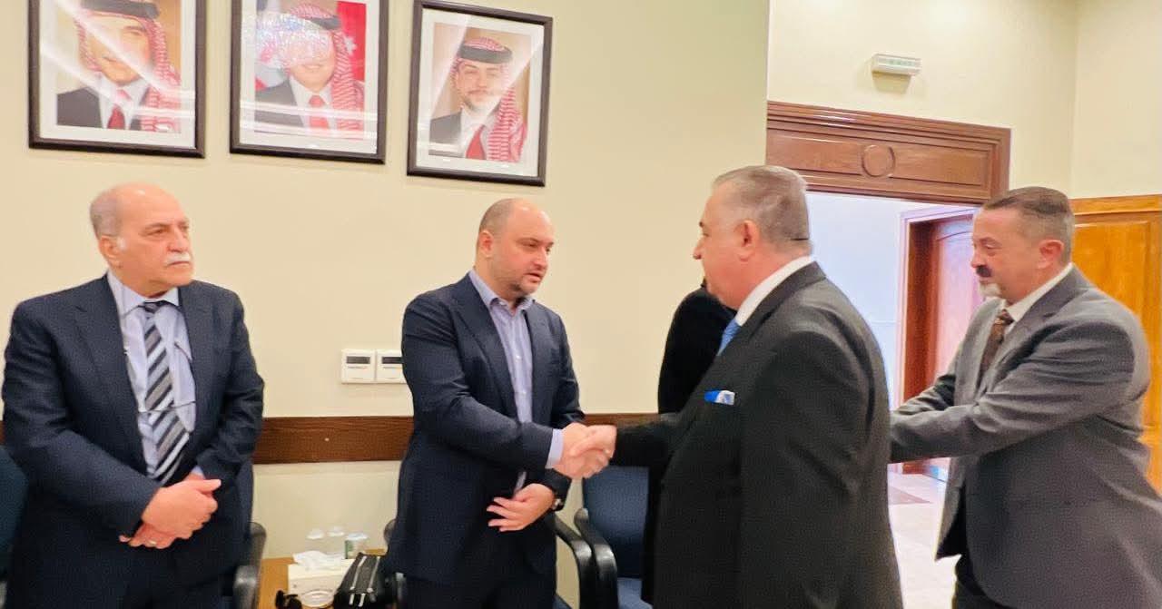 سفير جمهورية العراق لدى المملكة الأردنية الهاشمية عمر البرزنجي يعزي بوفاة المرحوم طارق عبدالوهاب العاني
