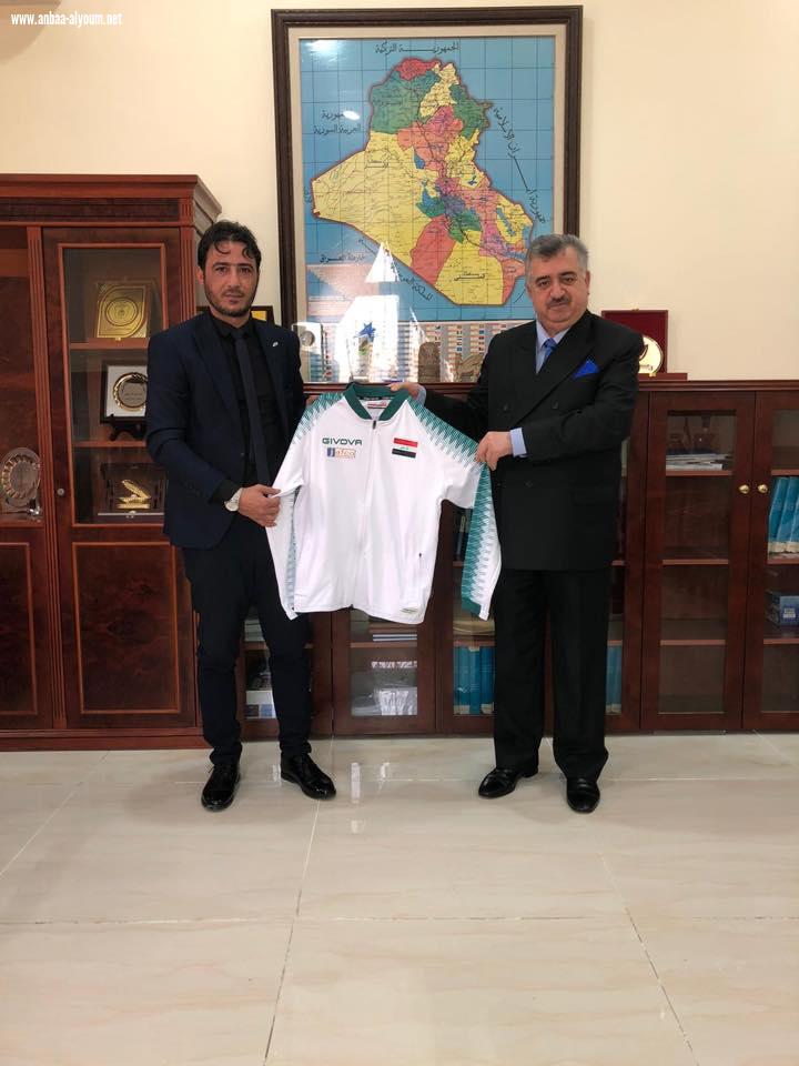 سفير جمهورية العراق في العاصمة القطرية الدوحة يستقبل لكابتن علي العطار