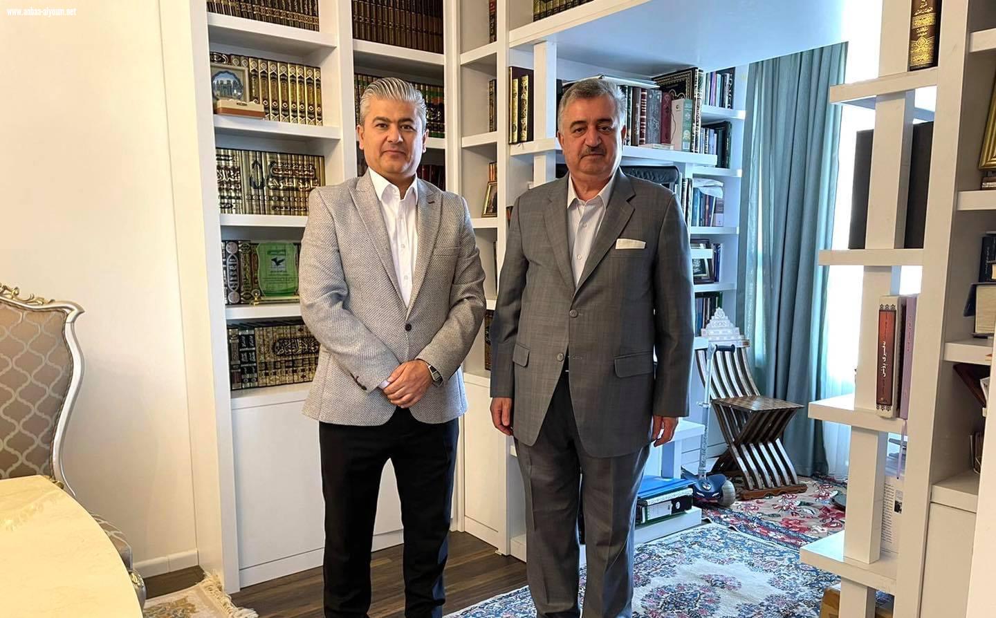 السفير عمر البرزنجي يستقبل الصحفي السيد هاوكار قادر في منزله في السليمانية