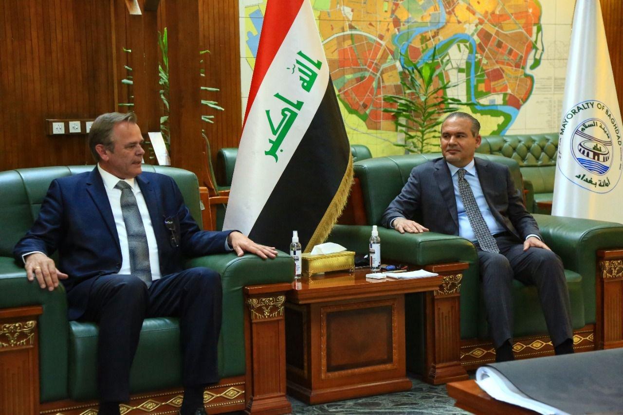   المعمار علاء معن يبحث خلال استقباله السفير الهولندي افاق  التعاون بين بغداد وأمستردام