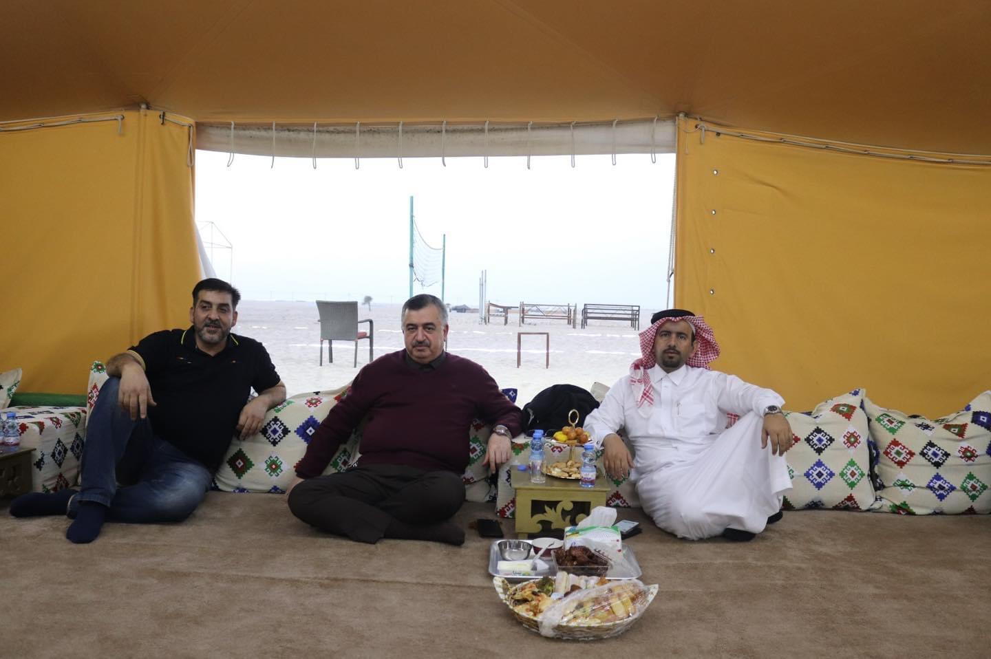 البرزنجي يلبي دعوة عشاء من رئيس توظيف الاشغال واستاذ مساعد سابق في كلية المجتمع 