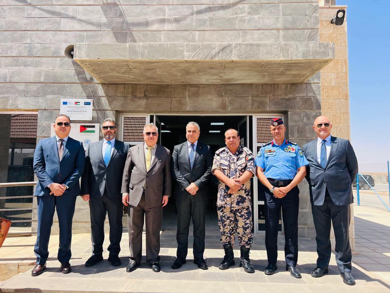 سفير جمهورية العراق لدى المملكة الأردنية الهاشمية يُجري زيارةً إلى منفذ الكرامة الحدودي الأردني