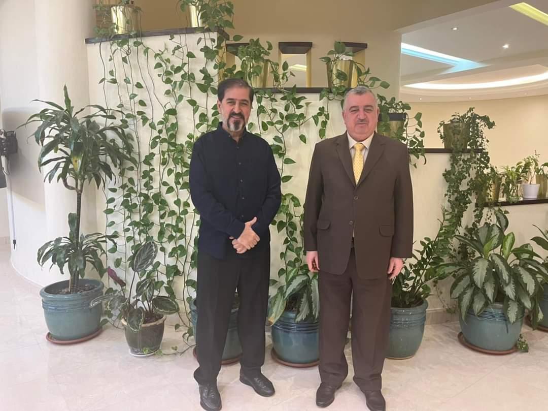 السفير عمر البرزنجي يستقبل الدكتور محمد البرزنجي في دار السكن في العاصمة القطرية الدوحة