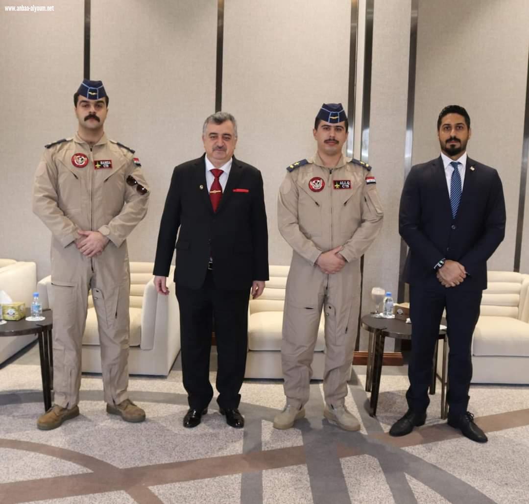 *السفير عمر البرزنجي يلتقي مع قائد كلية الزعيم محمد بن عبدالله العطية الجوية في دولة قطر الشقيقة