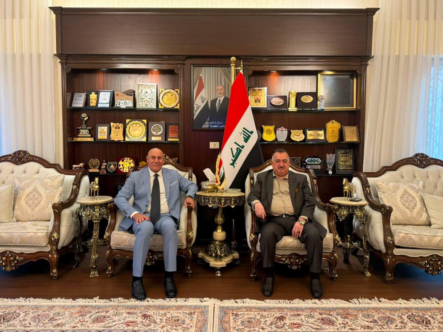 سفير جمهورية العراق لدى المملكة الأردنية الهاشمية يستقبل الرئيس التنفيذي لجائزة أوروك الدولية