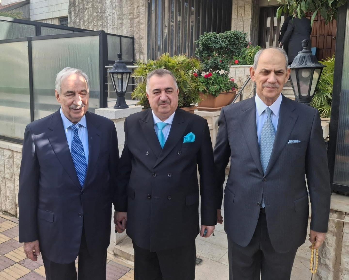 سفير جمهورية العراق لدى المملكة الأردنية الهاشمية يزور آل الخوام الكرام لتبادل التهاني بعيد الفطر المبارك