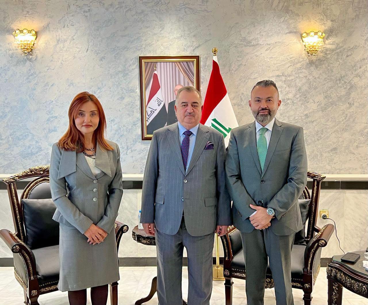 سفير جمهورية العراق لدى المملكة الأردنية الهاشمية يستقبل الرئيس التنفيذي لمكاتب شركة PwC العالمية في العراق
