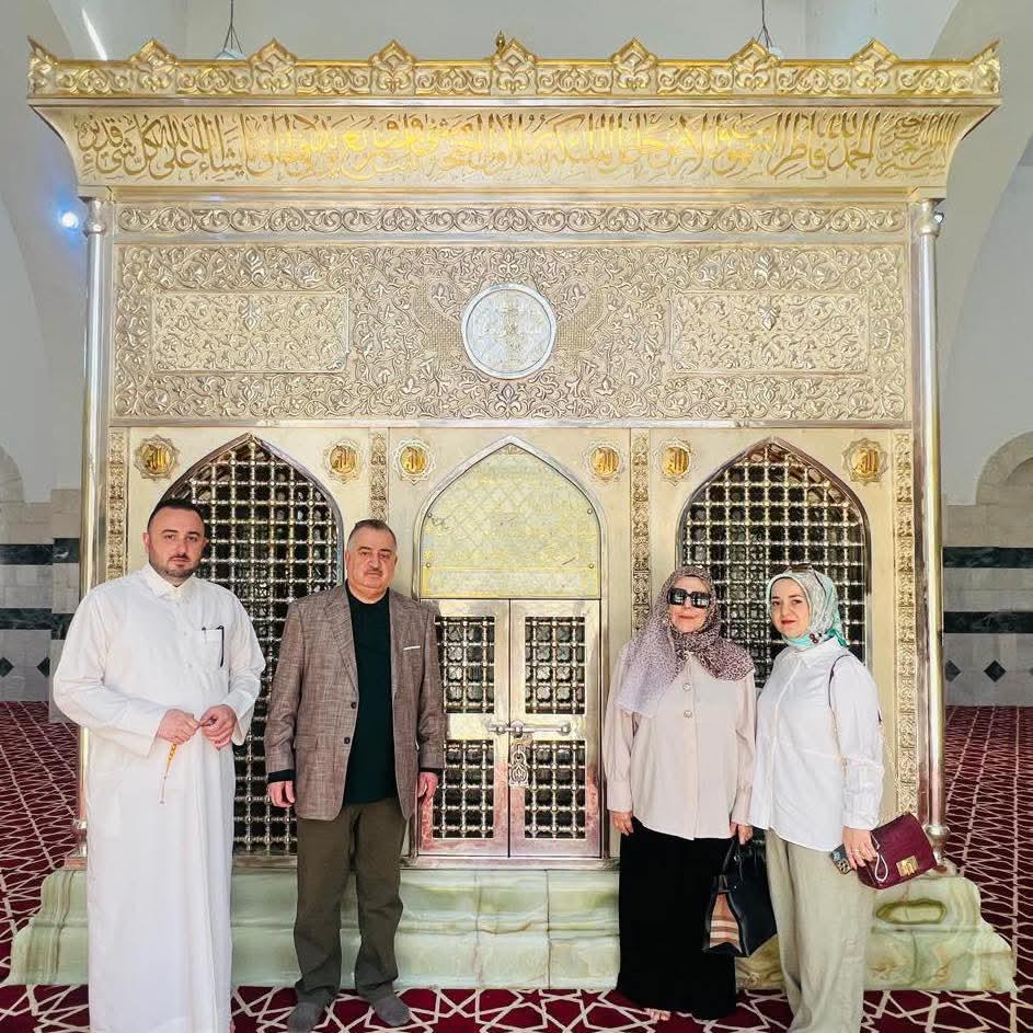 من أرض مؤتة الخالدة… البرزنجي وعائلته يجددون معاني الوفاء عند أضرحة قادة الإسلام الشهداء في رحاب يوم عرفة المبارك