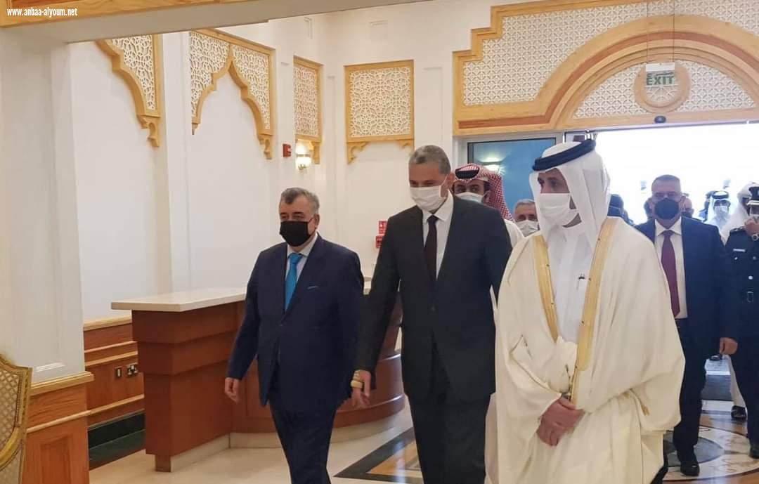 معالي وزير الداخلية العراقي يَصل الدوحة وكان في استقباله السفير عمر البرزنجي