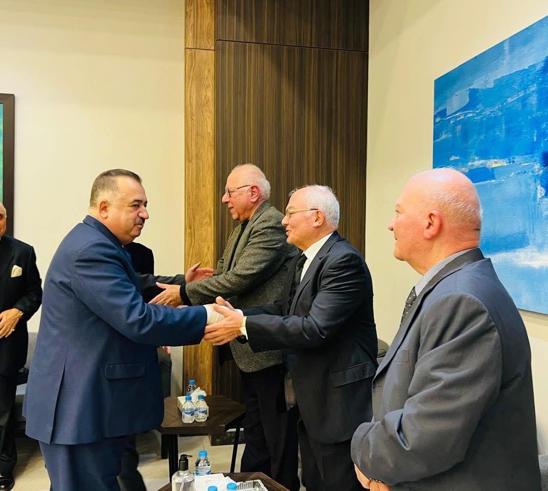 سفير جمهورية العراق لدى المملكة الأردنية الهاشمية يشارك في مجلس عزاء المرحوم المحامي عصام عبد الرزاق قنبر آغا