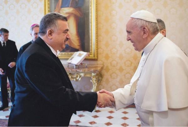 أنباء اليوم : تحاور سفير جمهورية العراق لدى الكرسي الرسولي الفاتيكان: المشتركات الكثيرة بين الإسلام والمسيح تقربنا لخدمة الإنسانية والسلام وأهم عناصر قوة المجتمعات ثقافة أبنائها