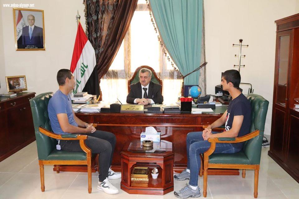 السفير البرزنجي يستقبل في مكتبه مرشحي الضباط العراقيين في كلية الشرطة القطرية