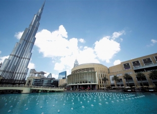 الإمارات الأولى عربيا في تقرير السعادة العالمي