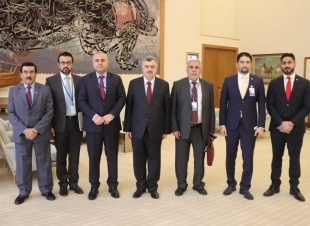 على هامش مؤتمر الدوحة العالمي للبرلمانيين ضد الفساد السفير البرزنجي يزور وفد مجلس النواب العراق الموقر