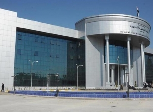 القضاء الأعلى يوجه باتخاذ الإجراءات القانونية بحق من يخالف توصيات خلية الأزمة