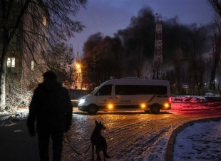 أوكرانيا تغرق بالظلام.. كييف تستورد 500 ألف مولد طاقة لاجتياز الشتاء