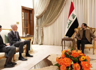 ترامب يسعى لإلزام السياح بالكشف عن حساباتهم على مواقع التواصل قبل دخول الولايات المتحدة