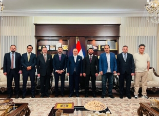 سفير جمهورية العراق لدى المملكة الأردنية الهاشمية يستقبل عددًا من الشخصيات العامة القادمة من العراق