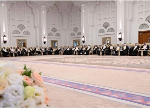          صاحب السمو أمير دولة قطر يُقيم مأدبة افطار لأصحاب السعادة السفراء المعتمدين لدى دولة قطر بمشاركة السفير البرزنجي