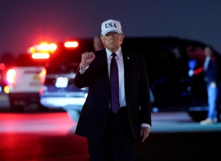 ترامب: الجيش الأميركي ينفذ عملية ضخمة ومستمرة في إيران