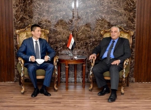 رئيس دائرة آسيا وأستراليا يلتقي السفير الصينيّ لدى العراق