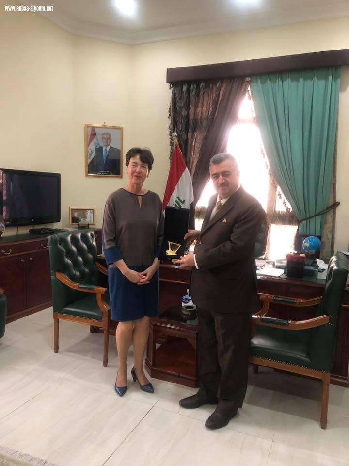 السفير عمر البرزنجي يستقبل سفيرة المملكة الهولندية السيدة فريديريك دي مان