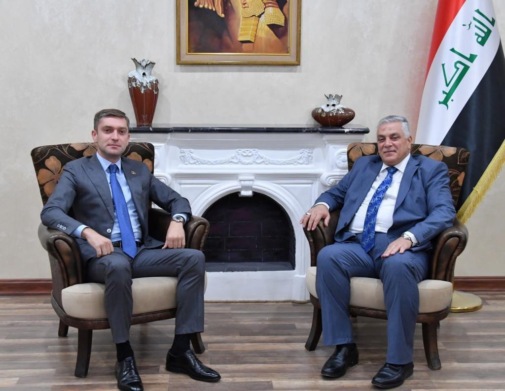 رئيس دائرة اسيا وستراليا يلتقي رئيس بعثة اذربيجان لدى بغداد