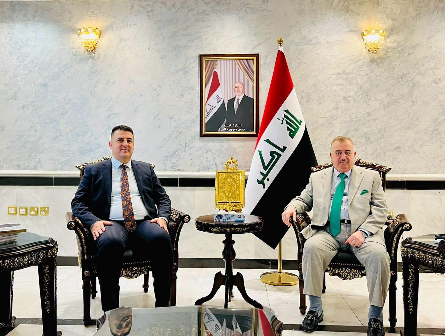 سفير جمهورية العراق لدى المملكة الأردنية الهاشمية يستقبل المدير الإقليمي لمصرف الرافدين في الأردن
