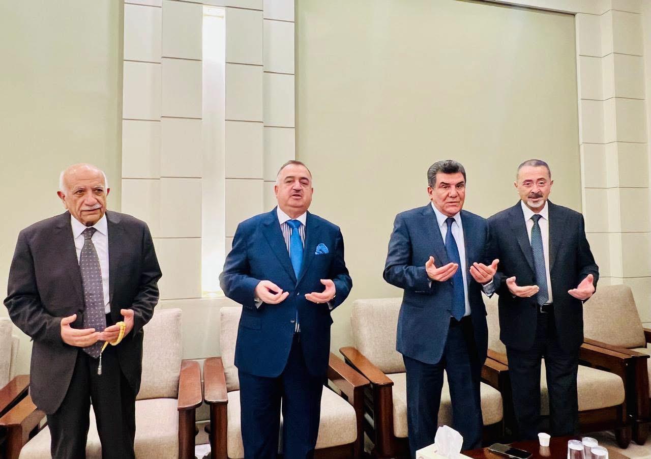 سفير جمهورية العراق لدى المملكة الأردنية الهاشمية يشارك في مجلس عزاء الراحل الحاج أياد محمود شاكر البزّاز
