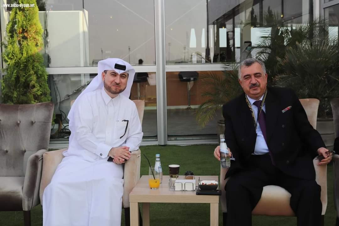 بحضور صاحب السمو الشيخ تميم بن حمد بن خليفه آل ثاني امير دولة قطر، شارك السفير عمر البرزنجي في فعاليات بطولة العالم للفورمولا 1 المقامة في الدوحة