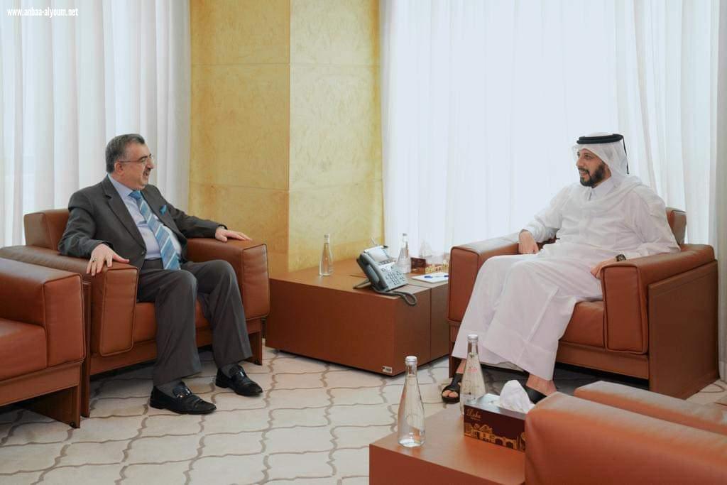 السفير عمر البرزنجي يلتقي الرئيس التنفيذي لجهاز قطر للإستثمار