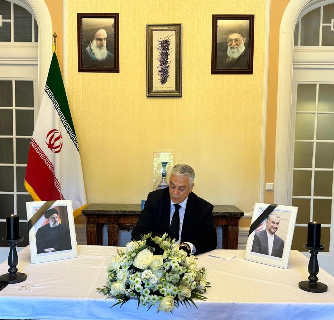 رئيس بعثة العراق في الدنمارك يقدم تعازيه في السفارة الايرانية