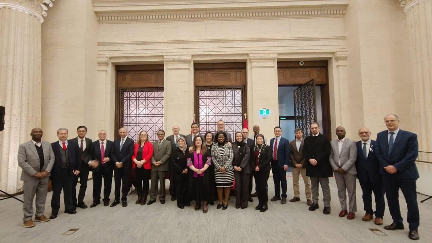 رئيس بعثة جمهورية العراق يلبي دعوة رئيس اللجنة الدائمة في مجلس الشيوخ الكندي