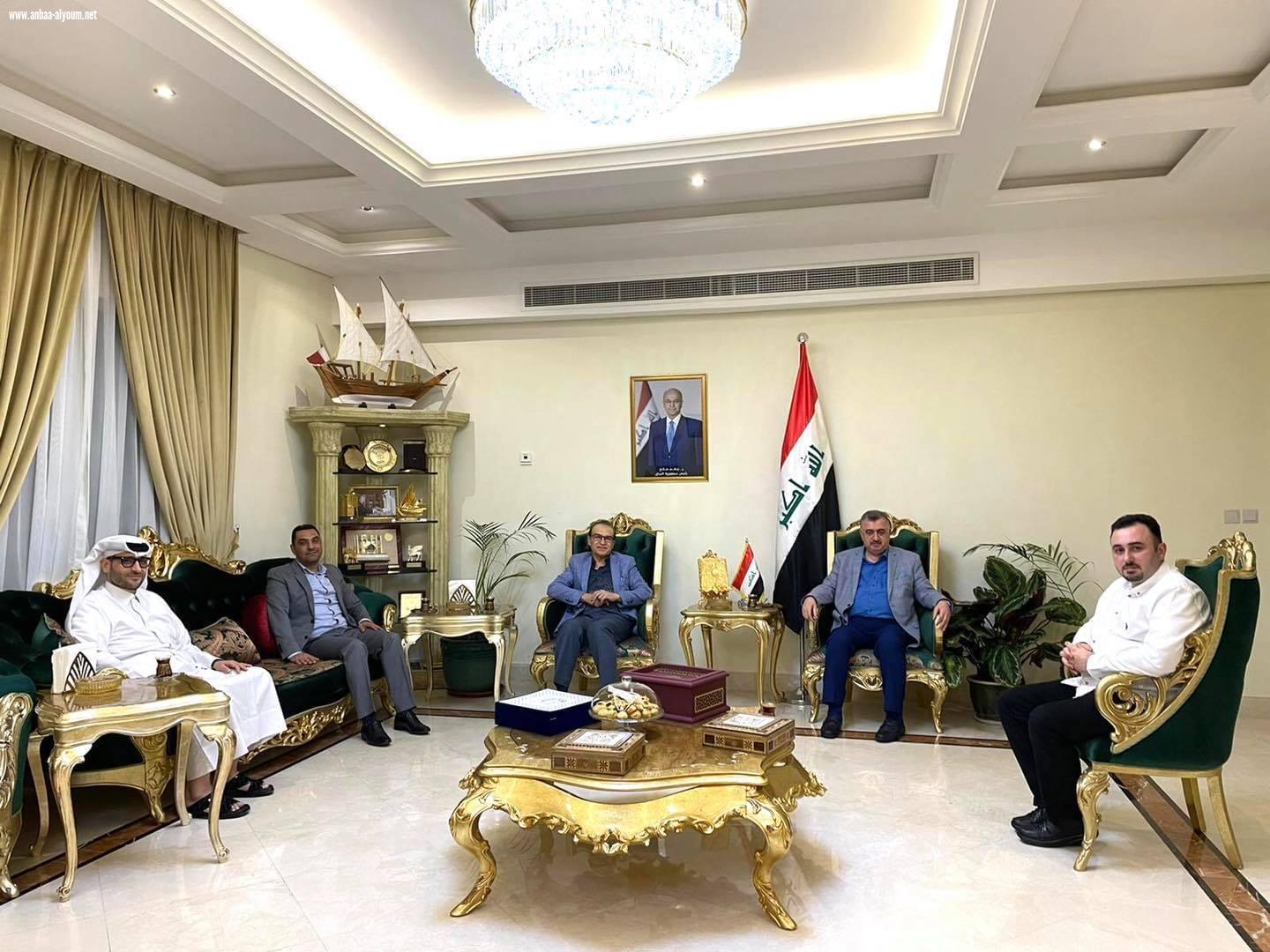 السفير عمر البرزنجي يستقبل عددا من الشخصيات العراقية في دار السكن في العاصمة القطرية الدوحة