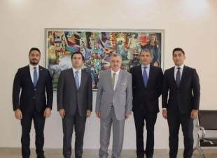 السفير البرزنجي يستقبل في مكتبه وفد مراسم رئاسة اقليم كوردستان العراق