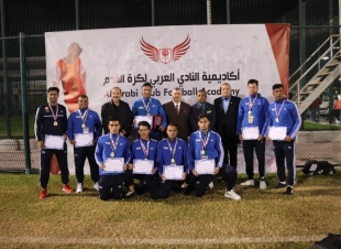 السفير عمر البرزنجي يحضر المباراة النهائية لبطولة الصداقة والسلام بين اكاديمية اسبانيول العراقي وويسباك برشلونة (ليبيا)