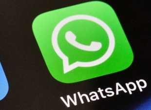 واتساب يُطلق ميزة تسجيل الرسائل تلقائيًا