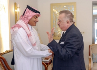 سفير جمهورية العراق لدى المملكة الأردنية الهاشمية يسجل تعازيه بوفاة سمو الأمير الوالد لدولة قطر الشقيقة