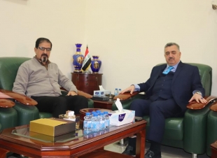 السفير عمر البرزنجي يستقبل الدكتور محمد البرزنجي في مكتبه