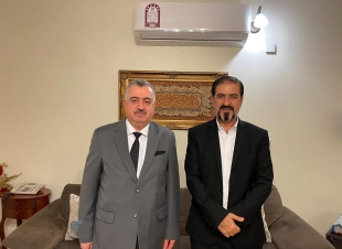 السفير عمر البرزنجي يزور الدكتور محمد البرزنجي في منزله في العاصمة القطرية الدوحة