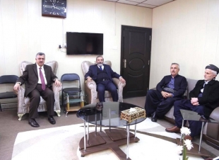 السيد الامين العام للاتحد الاسلامي الكوردستاني معالي الاستاذ صلاح الدين محمد بهاء الدين يستقبل السفير عمر البرزنجي