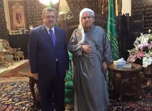 السفير عمر البرزنجي يقدم أحر التعازي بوفاة حضرة الشيخ محمد الكسنزاني رئيس الطريقة القادرية في العالم