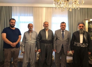 وكيل وزارة الخارجية عمر البرزنجي يستقبل وفدا من المكتب السياسي للحركة الاسلامية في كوردستان العراق في منزله في مدينة السليمانية