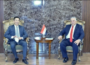 رئيس دائرة آسيا وأستراليا يلتقي السفير الصينيّ لدى العراق