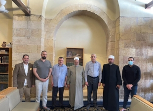 الوكيل البرزنجي يؤدي فريضة صلاة الجمعة في الجامع الأزهر 