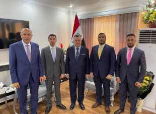 الوكيل البرزنجي يستقبل عددًا من السادة المهنئين